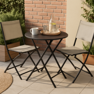 Ce tip de mobilă de grădină este ideală pentru spații mici?